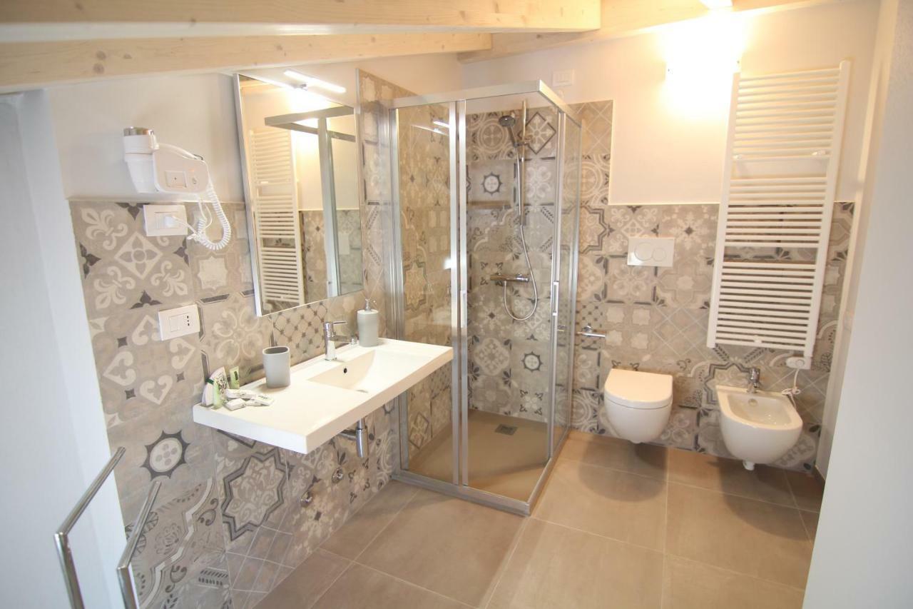 Spagnoi Rooms Кастельнуово-дель-Гарда Экстерьер фото